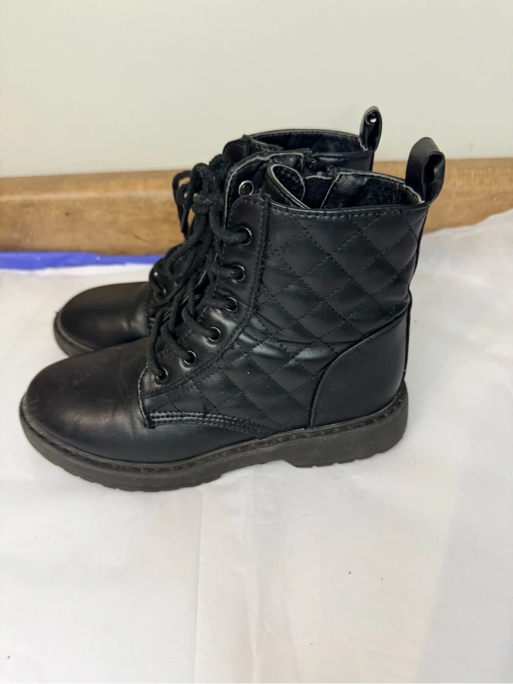 Apakowa Girls Black Quilted Combat Boots Side Zip Lace-Up Size 13